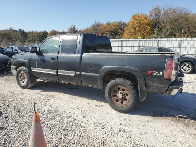 Фото 2 с аукциона – 2005 CHEVROLET SILVERADO с VIN 1GCEK19B65E216987