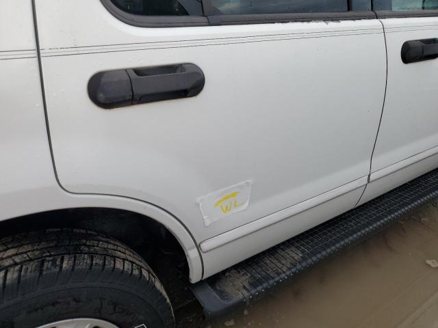 Photo 12 from auction – 2005 FORD EXPLORER X with VIN 1FMZU63K25UA31046