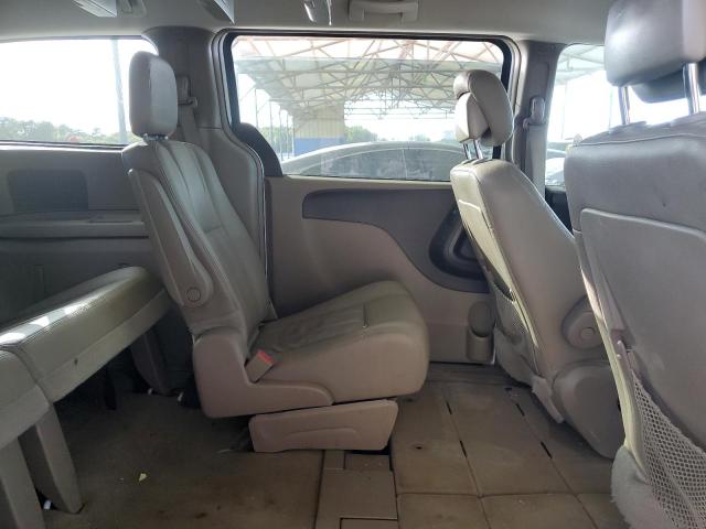 Photo 11 from auction – 2016 CHRYSLER TOWN & COU with VIN 2C4RC1BG3GR298350