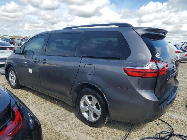 Photo 2 from auction – 2017 TOYOTA SIENNA LE with VIN 5TDKZ3DC7HS785596