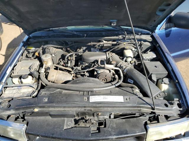Photo 12 from auction – 2001 CHEVROLET BLAZER with VIN 1GNCT18W91K189599