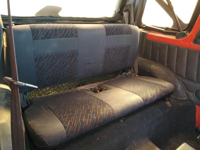 Photo 10 from auction – 1995 GEO TRACKER with VIN 2CNBJ186XS6926688