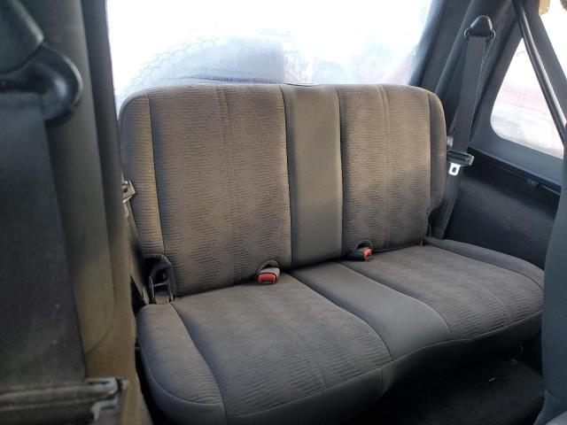 Photo 10 from auction – 2004 JEEP WRANGLER X with VIN 1J4FA39S14P775346