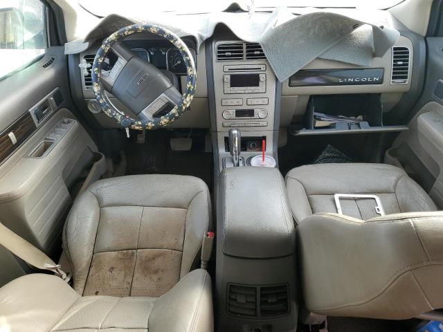 Photo 8 from auction – 2007 LINCOLN MKX with VIN 2LMDU88C87BJ17384