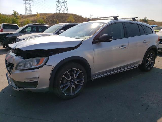 Photo 1 from auction – 2016 VOLVO V60 CROSS with VIN YV4612HK0G1007816