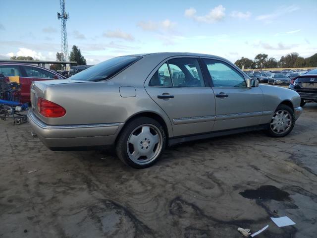 Photo 3 from auction – 1998 MERCEDES-BENZ E 320 with VIN WDBJF65F4WA499776