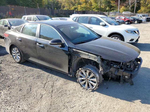 Photo 4 from auction – 2017 KIA OPTIMA LX with VIN 5XXGT4L38HG160818