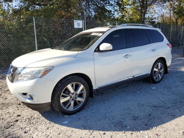 NISSAN PATHFINDER 2015 with VIN 5N1AR2MM3FC685472 - Photo from auction