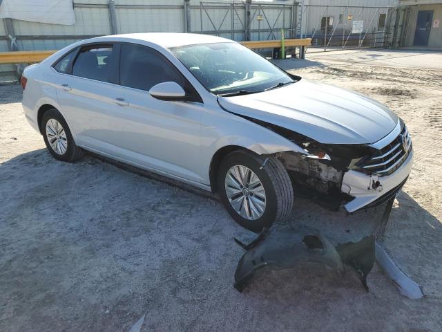 Photo 4 from auction – 2019 VOLKSWAGEN JETTA S with VIN 3VWCB7BU1KM133041
