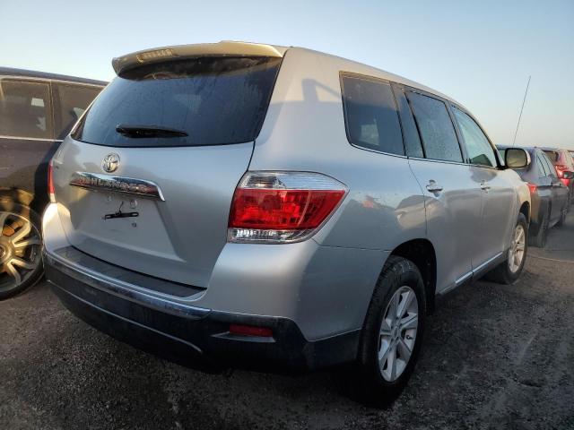 Photo 3 from auction – 2012 TOYOTA HIGHLANDER with VIN 5TDZK3EH6CS063347