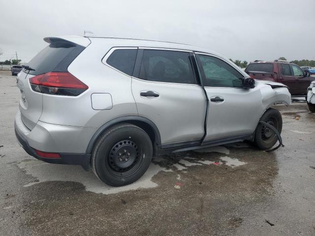 Photo 3 from auction – 2018 NISSAN ROGUE S with VIN KNMAT2MT2JP575544