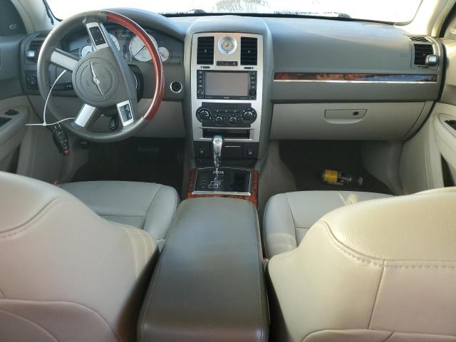 Photo 8 from auction – 2010 CHRYSLER 300 LIMITE with VIN 2C3CK3CV1AH120729