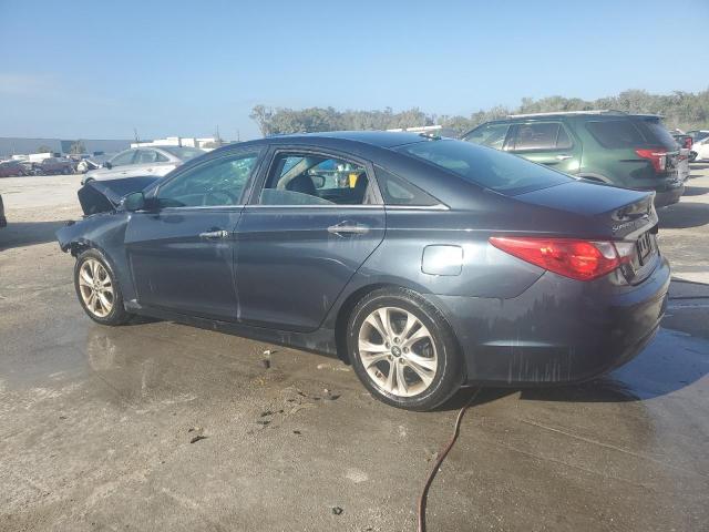 Photo 2 from auction – 2013 HYUNDAI SONATA SE with VIN 5NPEC4AC2DH681509