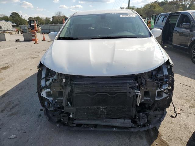 Photo 5 from auction – 2018 CHRYSLER PACIFICA T with VIN 2C4RC1FG1JR129123