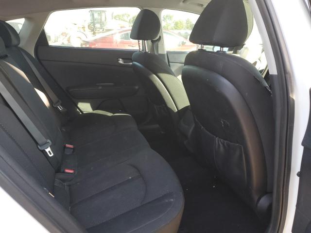 Photo 10 from auction – 2016 KIA OPTIMA LX with VIN 5XXGT4L33GG024613