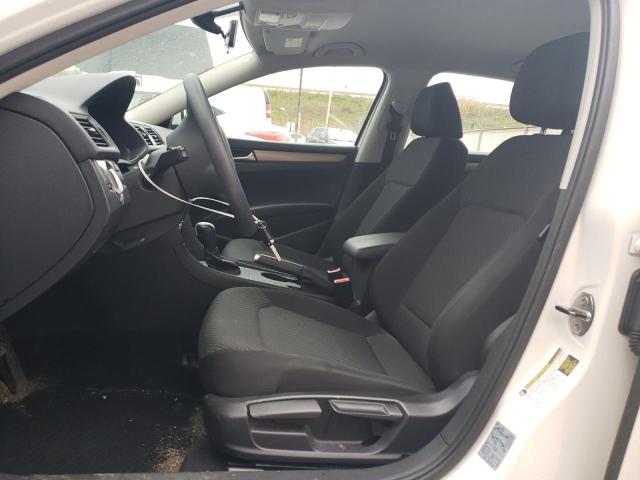 Photo 7 from auction – 2014 VOLKSWAGEN PASSAT S with VIN 1VWAT7A32EC120950