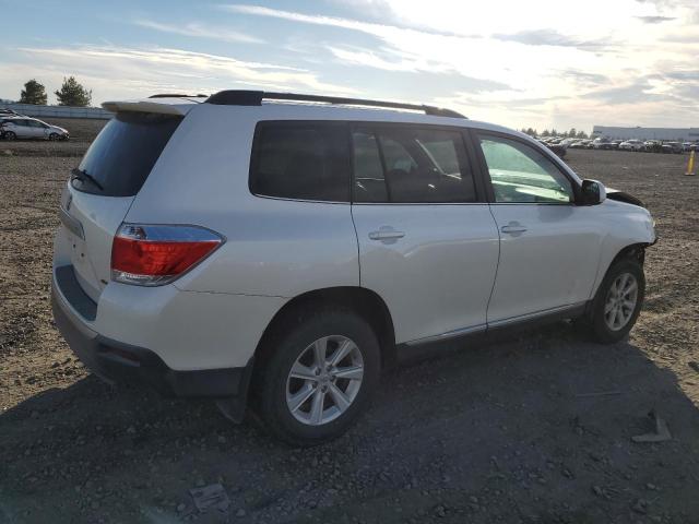Photo 3 from auction – 2011 TOYOTA HIGHLANDER with VIN 5TDBK3EH3BS076752