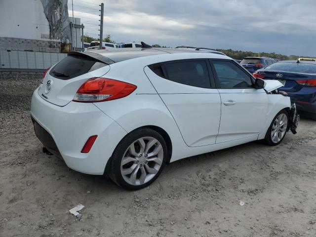 Photo 3 from auction – 2013 HYUNDAI VELOSTER with VIN KMHTC6AD1DU164831