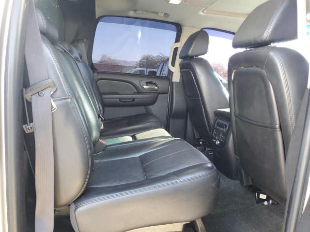Photo 11 from auction – 2007 CHEVROLET AVALANCHE with VIN 3GNFK123X7G138532