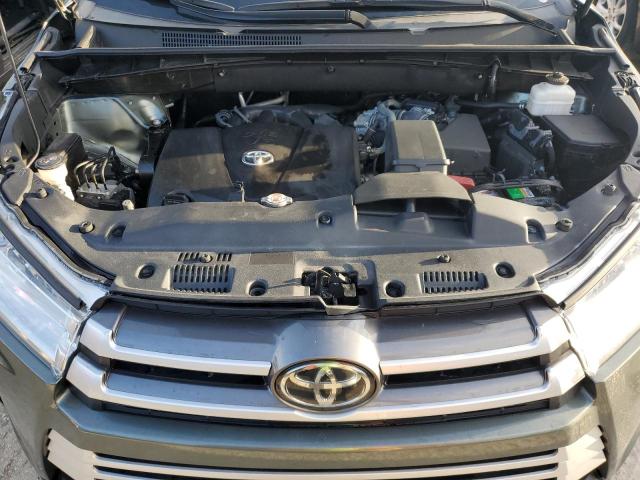 Photo 12 from auction – 2019 TOYOTA HIGHLANDER with VIN 5TDKZRFHXKS341986