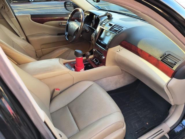Photo 5 from auction – 2012 LEXUS LS 460L with VIN JTHDL5EF5C5004697