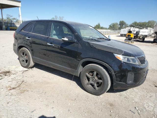 Photo 4 from auction – 2015 KIA SORENTO LX with VIN 5XYKT3A67FG645865