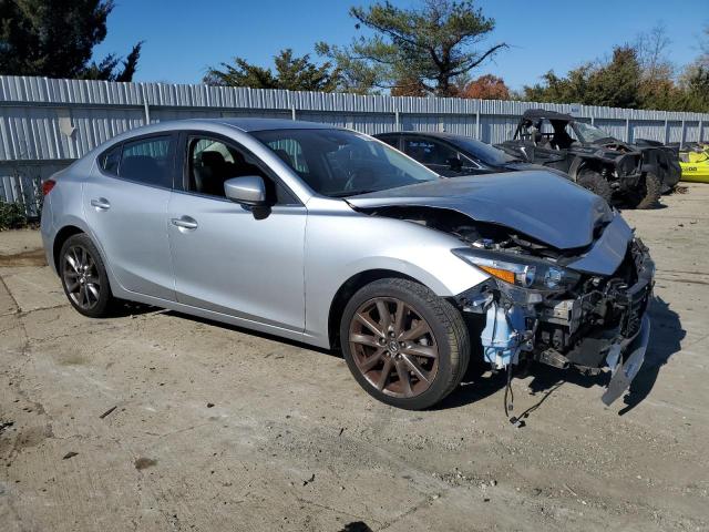 Photo 4 from auction – 2018 MAZDA 3 TOURING with VIN 3MZBN1V31JM276203