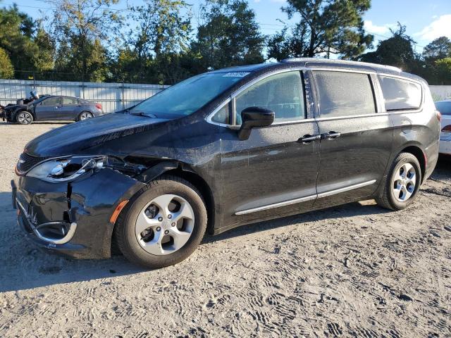 CHRYSLER PACIFICA T 2017 with VIN 2C4RC1EG8HR515162 - Photo from auction