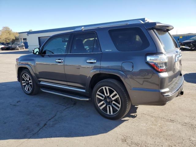 Photo 2 from auction – 2018 TOYOTA 4RUNNER SR with VIN JTEBU5JR5J5509136