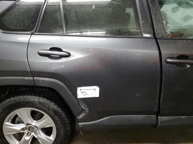 Photo 13 from auction – 2019 TOYOTA RAV4 XLE with VIN 2T3W1RFV6KC014192