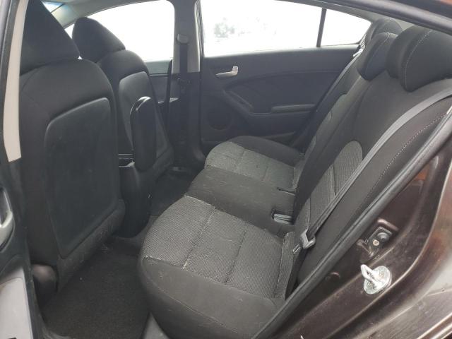 Photo 10 from auction – 2017 KIA FORTE LX with VIN 3KPFK4A71HE012684