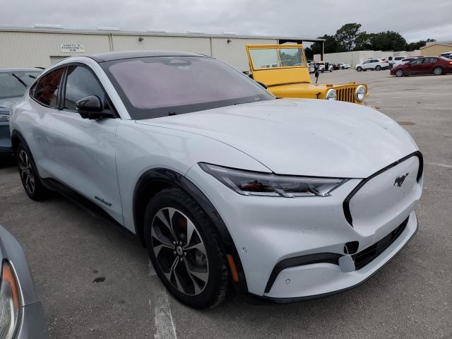 Photo 4 from auction – 2022 FORD MUSTANG MA with VIN 3FMTK3SU3NMA01202