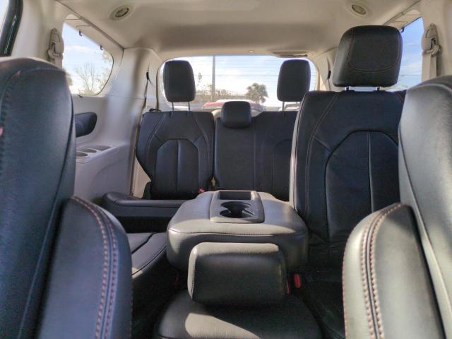 Photo 10 from auction – 2017 CHRYSLER PACIFICA T with VIN 2C4RC1EG8HR689264