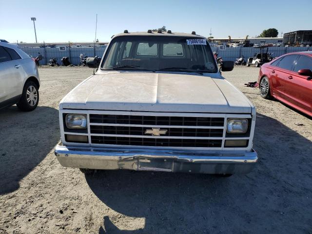 Photo 5 from auction – 1990 CHEVROLET SUBURBAN R with VIN 1GNER16K4LF170705