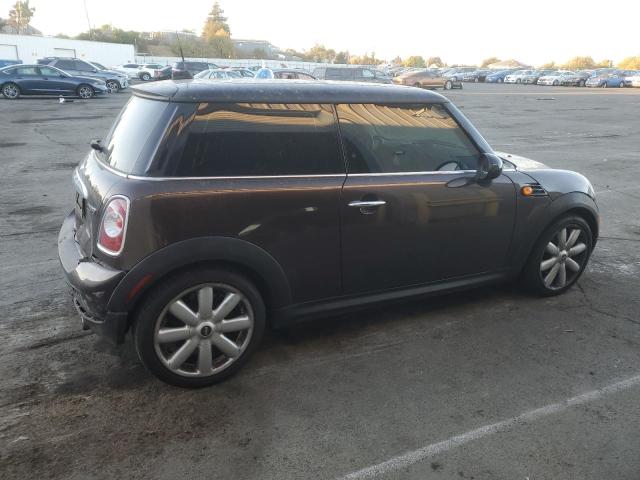 Photo 3 from auction – 2011 MINI COOPER with VIN WMWSU3C59BTX97112