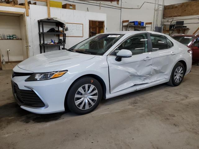TOYOTA CAMRY LE 2022 with VIN 4T1C31AK8NU036749 - Photo from auction