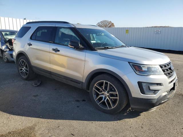 Photo 4 from auction – 2016 FORD EXPLORER S with VIN 1FM5K8GT3GGC06876