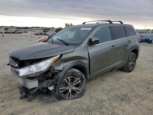 TOYOTA HIGHLANDER 2019 with VIN 5TDZZRFH7KS320351 - Photo from auction