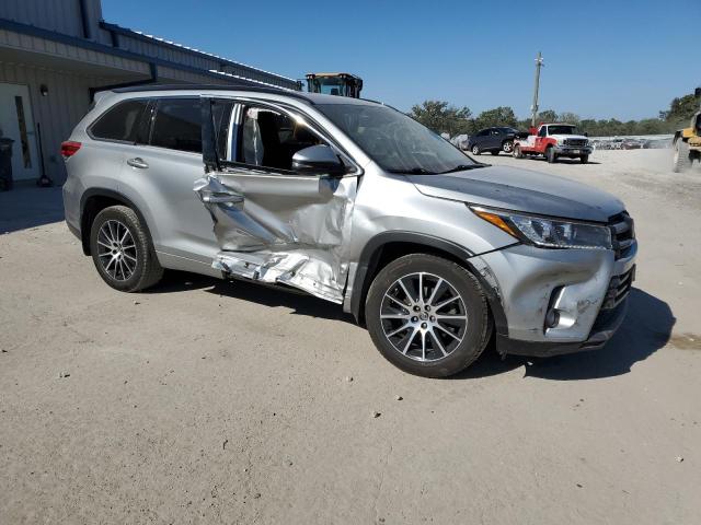 Photo 4 from auction – 2018 TOYOTA HIGHLANDER with VIN 5TDJZRFH2JS846673