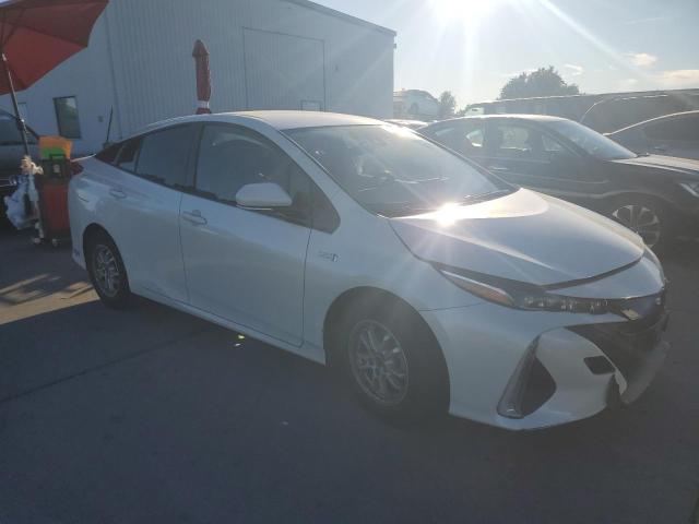 Photo 4 from auction – 2018 TOYOTA PRIUS PRIM with VIN JTDKARFP2J3101376