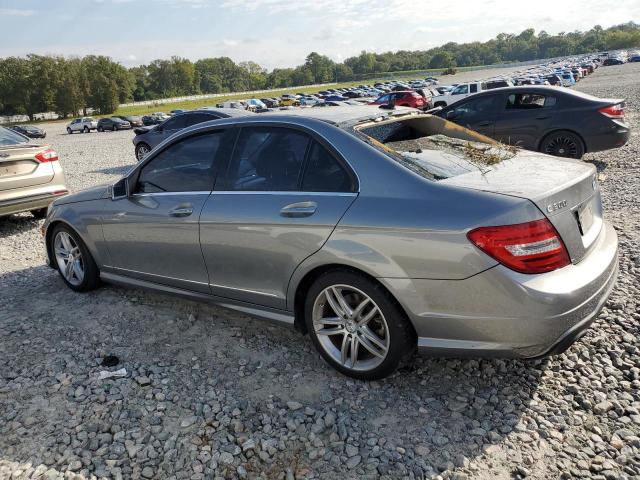 Photo 2 from auction – 2012 MERCEDES-BENZ C 300 4MAT with VIN WDDGF8BB8CA708334