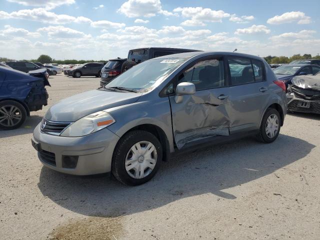 NISSAN VERSA S 2012 مع رقم تعريف المركبة 3N1BC1CP0CK286575 - صورة من المزاد