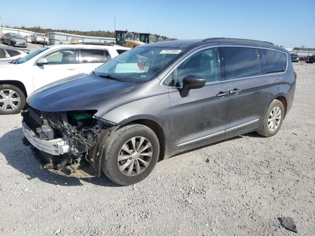 CHRYSLER PACIFICA T 2017 with VIN 2C4RC1BG9HR500996 - Photo from auction