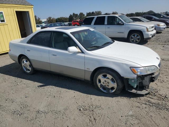 Фото 4 с аукциона – 2000 LEXUS ES 300 с VIN JT8BF28G3Y5103642