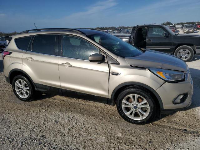 Photo 4 from auction – 2018 FORD ESCAPE SE with VIN 1FMCU0GD4JUB51147