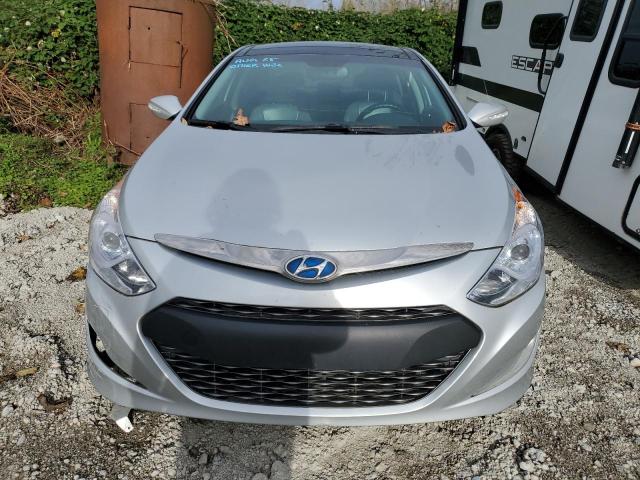 Photo 5 from auction – 2013 HYUNDAI SONATA HYB with VIN KMHEC4A46DA087758