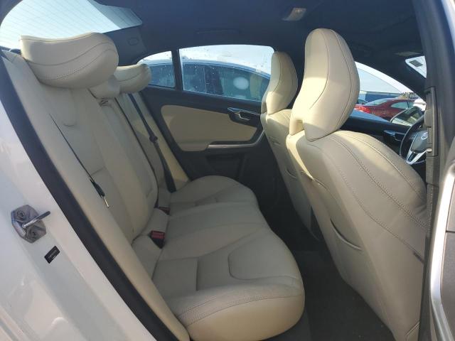 Photo 10 from auction – 2015 VOLVO S60 PLATIN with VIN YV140MFM3F1352330