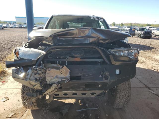 Photo 5 from auction – 2019 TOYOTA 4RUNNER SR with VIN JTEBU5JR9K5711141