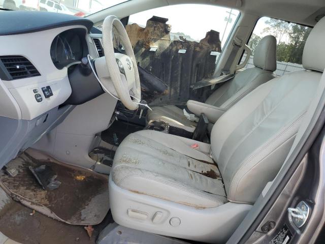 Photo 7 from auction – 2012 TOYOTA SIENNA XLE with VIN 5TDYK3DC8CS187816