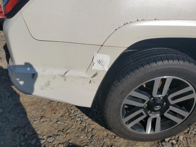 Photo 12 from auction – 2019 TOYOTA 4RUNNER SR with VIN JTEZU5JR4K5196130